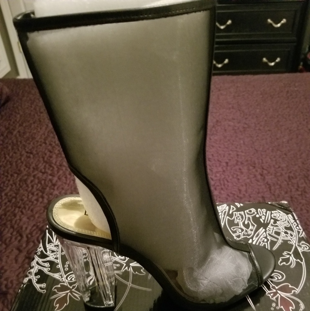 Liliana Mesh Black Bootie